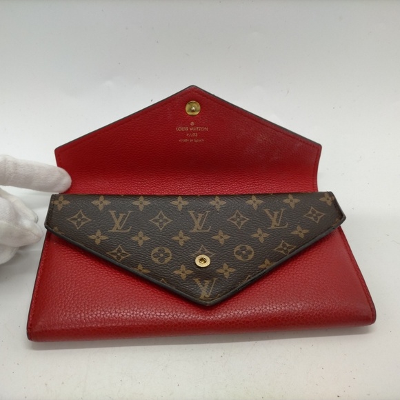 LOUIS VUITTON - Calfskin Double V Wallet Rubis R1.218 - Picture 3 of 4